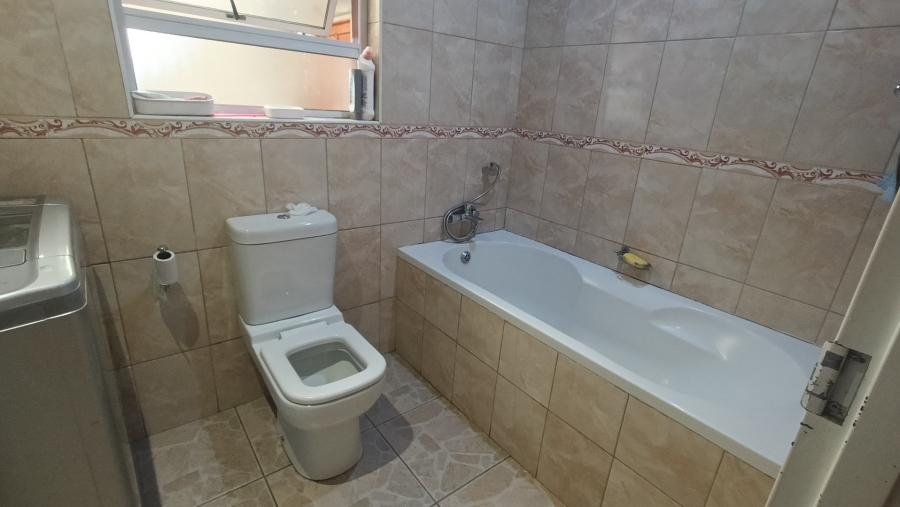 4 Bedroom Property for Sale in Sunset Glen Western Cape
